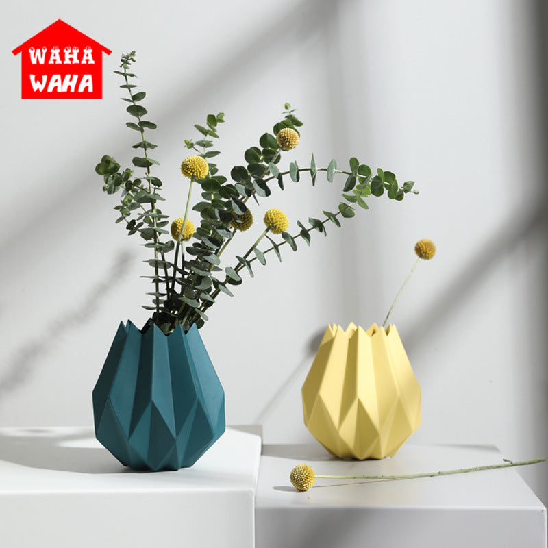 Mini Origami Vase
