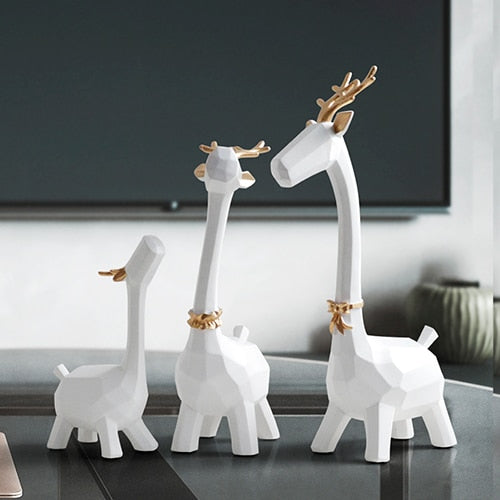 Decorative Giraffe Figures